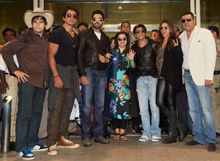 Shah Rukh Khan’s ‘Happy New Year’ team back in India